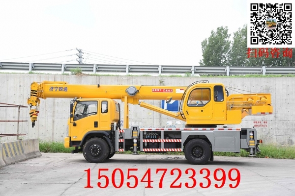 12噸東風(fēng)汽車吊，起升高度40米，軸距4.2米，加配三聯(lián)泵